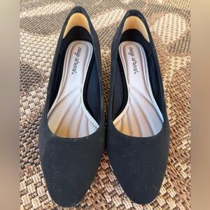 Easy Street Black Comfort Block Heel Pumps Women’s 9 Wide